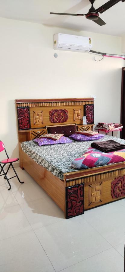 Love & Peace Apartment จาบัลปูร์ ภายนอก รูปภาพ